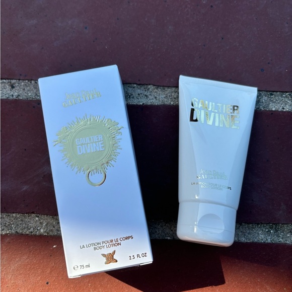 Jean Paul Gaultier Divine Body Lotion - Picture 2 of 3